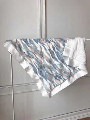 Rockin' Royalty Receiving Blanket (34"x34") / Riptide