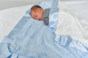 Rockin' Royalty Classic Cuddle Blanket (34"x34") / Baby Blue