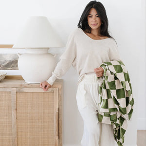 Saranoni Minky Stretch Throw Blanket