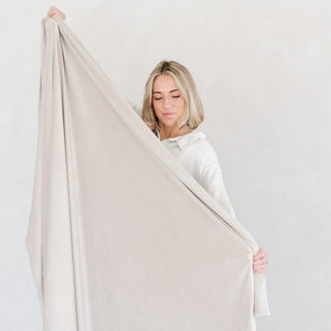 Saranoni Minky Stretch Throw Blanket