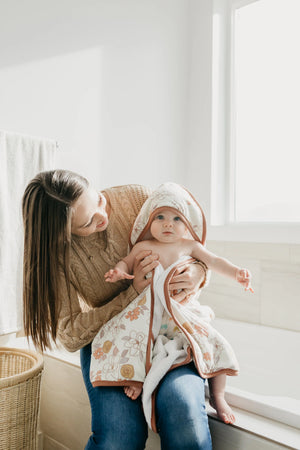 Copper Pearl Premium Knit Hooded Towel / Ferra