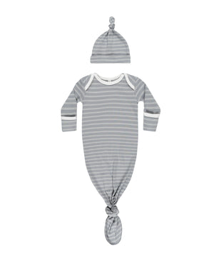 Quincy Mae Knotted Baby Gown + Hat Set / Blue Pinstripe