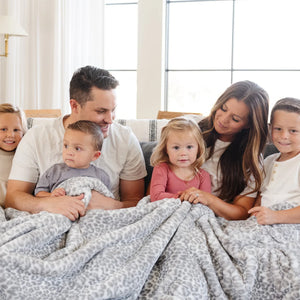 Saranoni Faux Fur XL Throw Blanket (60"x80")
