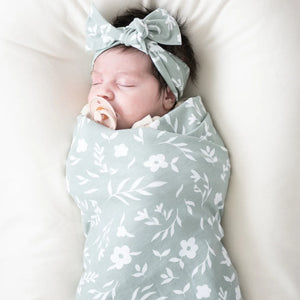 Saranoni Stretchy Swaddles, Hats & Bows