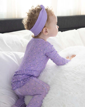 Lev Baby Ruffled Zippered Footie / Lila Lavender