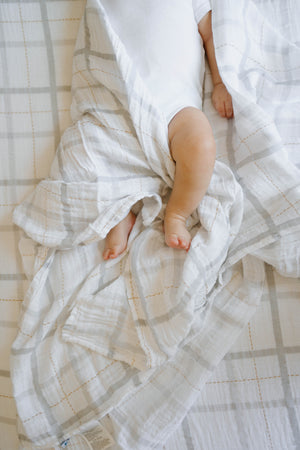 Little Unicorn Cotton Muslin Swaddle / Grey Plaid