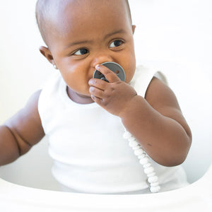 Bella Tunno Silicone Pacifier Clip / Speckled