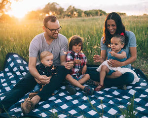 Little Unicorn Outdoor Blanket / Navy Plaid
