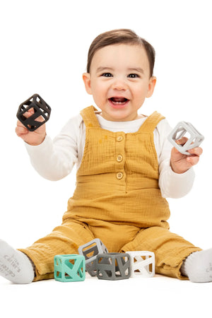 Stack N Chew Mini Cubes / Monochrome