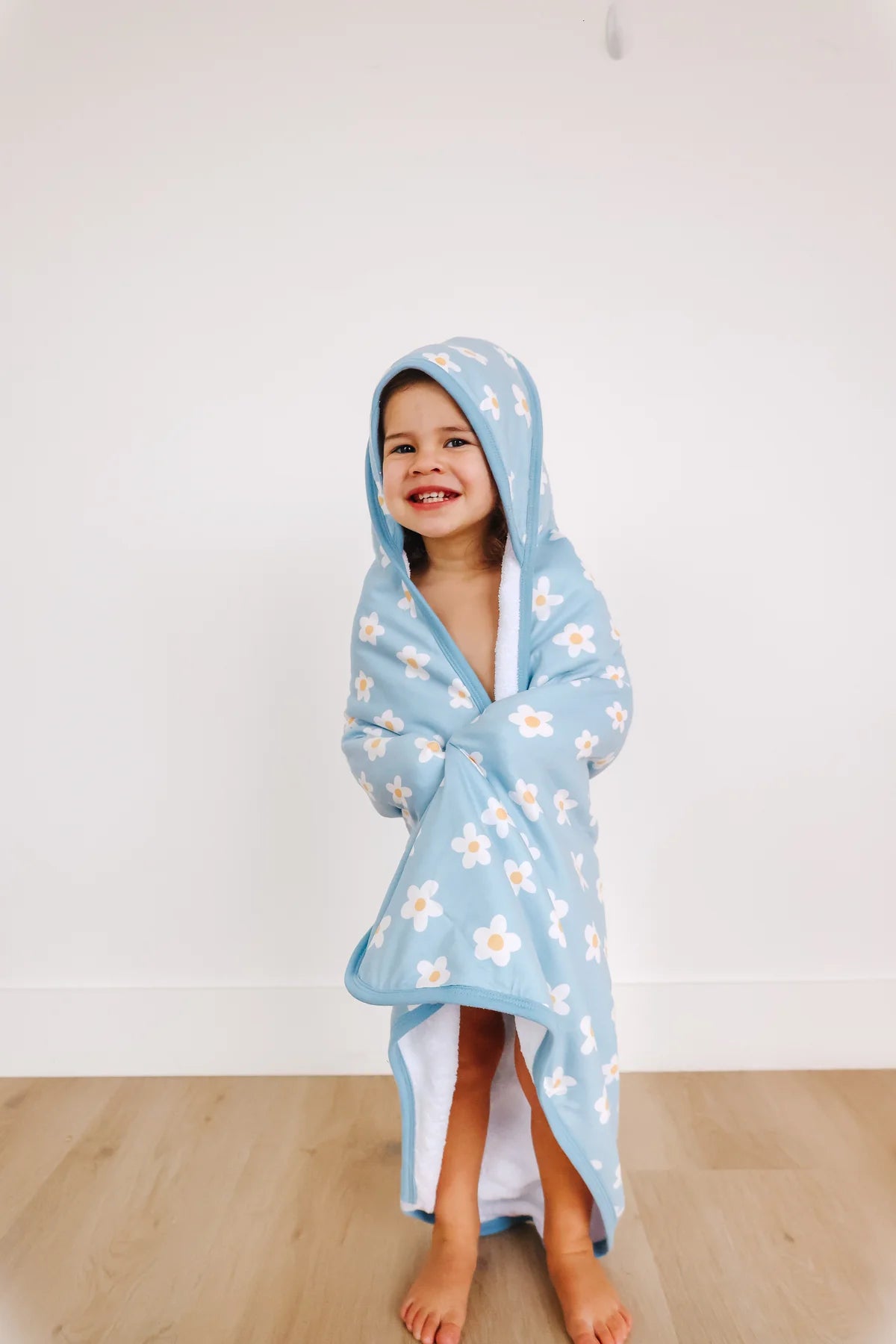 Copper Pearl Premium Hooded Towel / Della