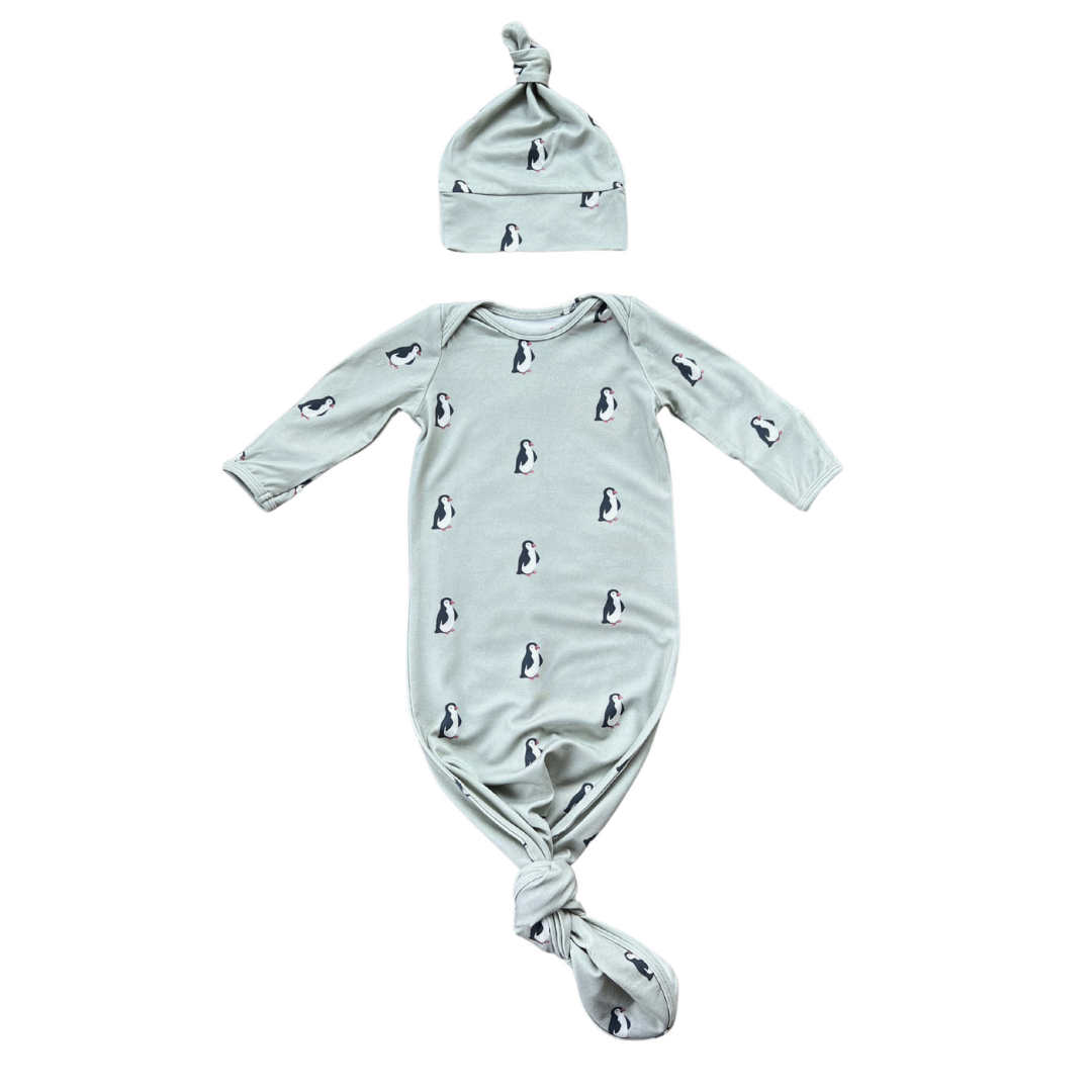 Babysprouts Knotted Gown & Hat Set / Penguin