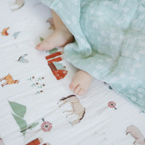Little Unicorn Cotton Muslin Crib Sheet / Farmyard