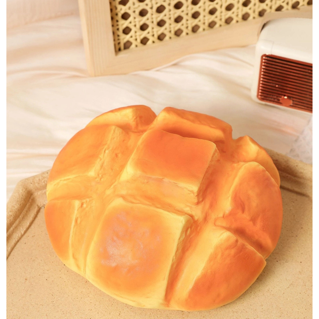 XL Pineapple Bun Slow Rise Toy