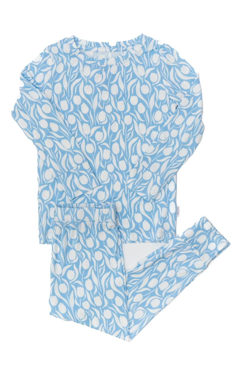 Long-Sleeve Pajama Set / Blue Tulips