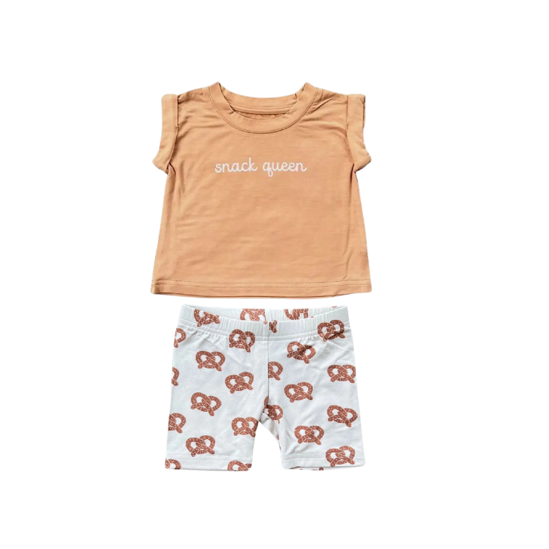Babysprouts Roll Sleeve Top + Biker Shorts / Snack Queen + Pretzels