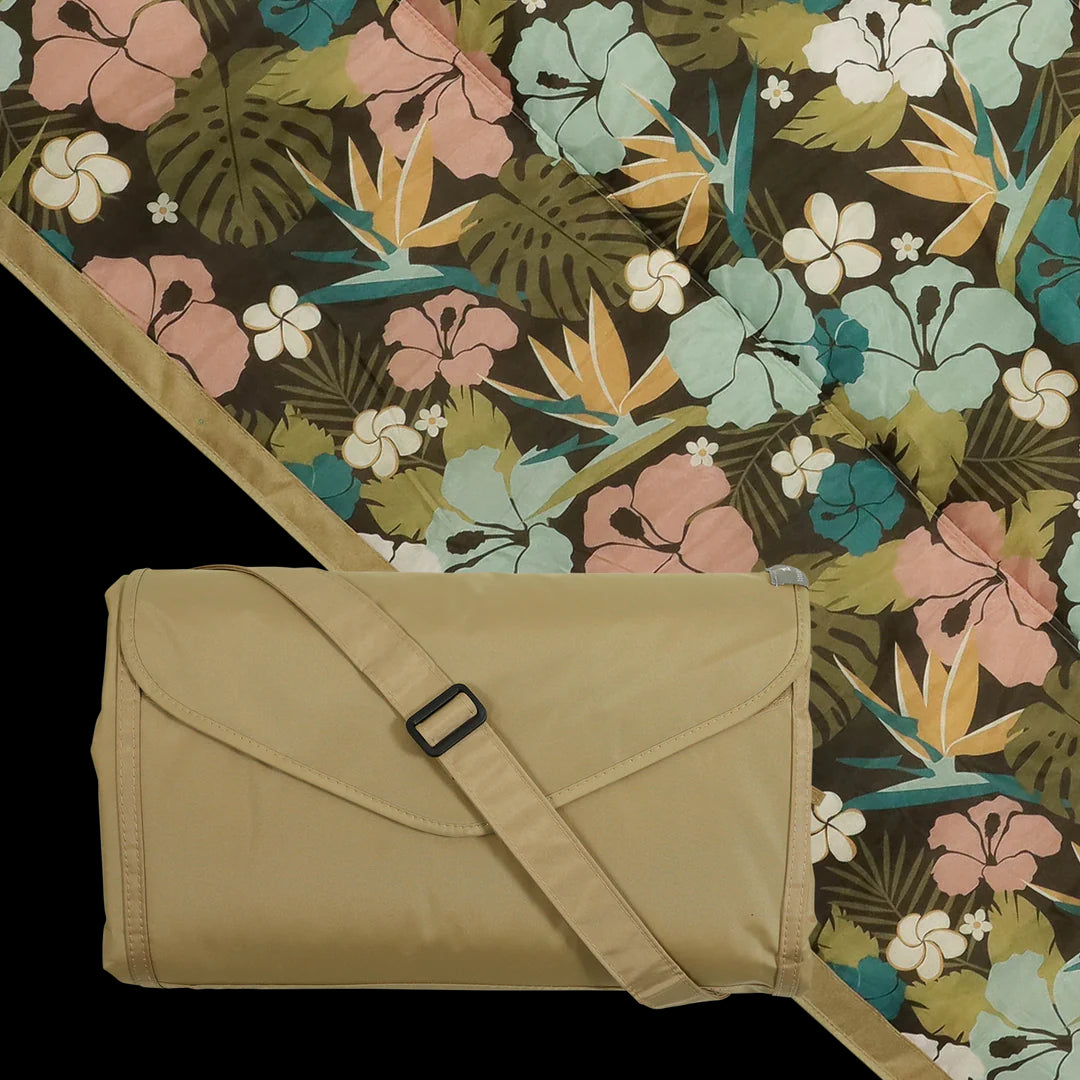 Little Unicorn Outdoor Blanket / Hibiscus