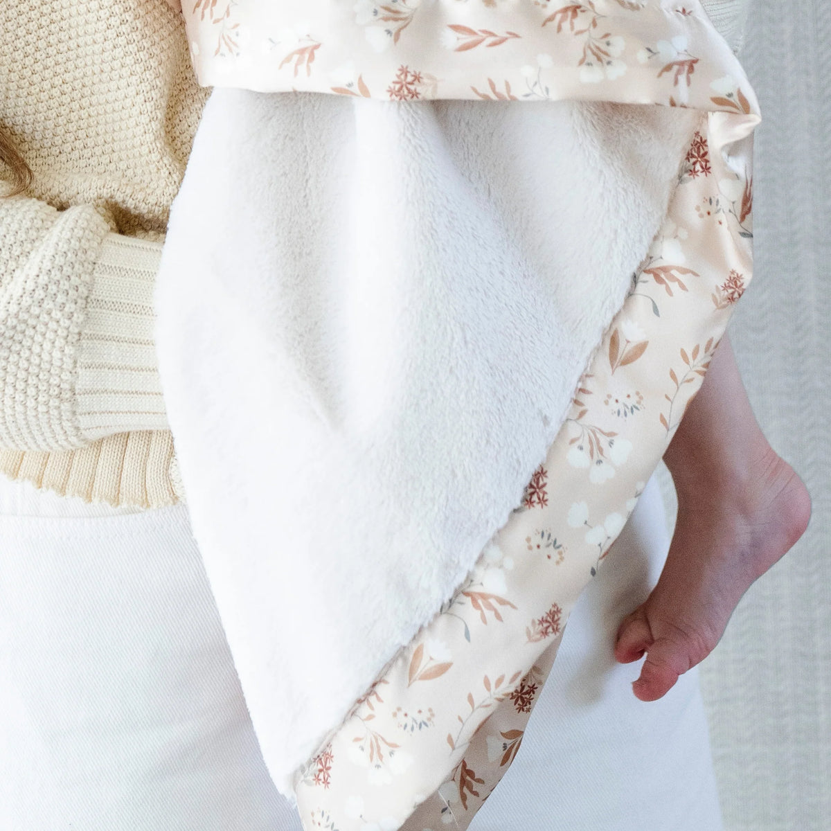 Saranoni Satin Border Receiving Blanket (30"x40")