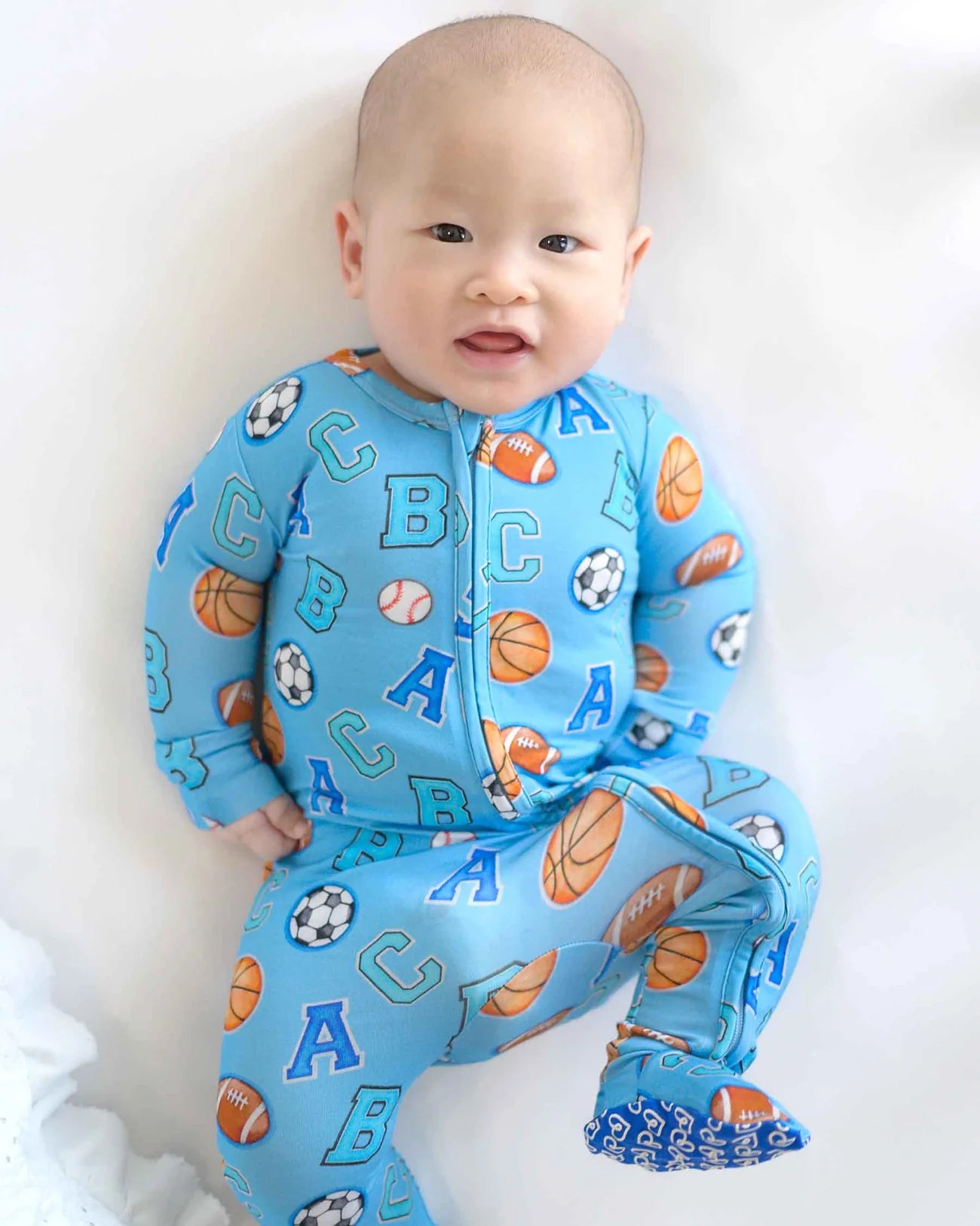 Lev Baby Zipper Footie / Sports Alphabet (Andrew)