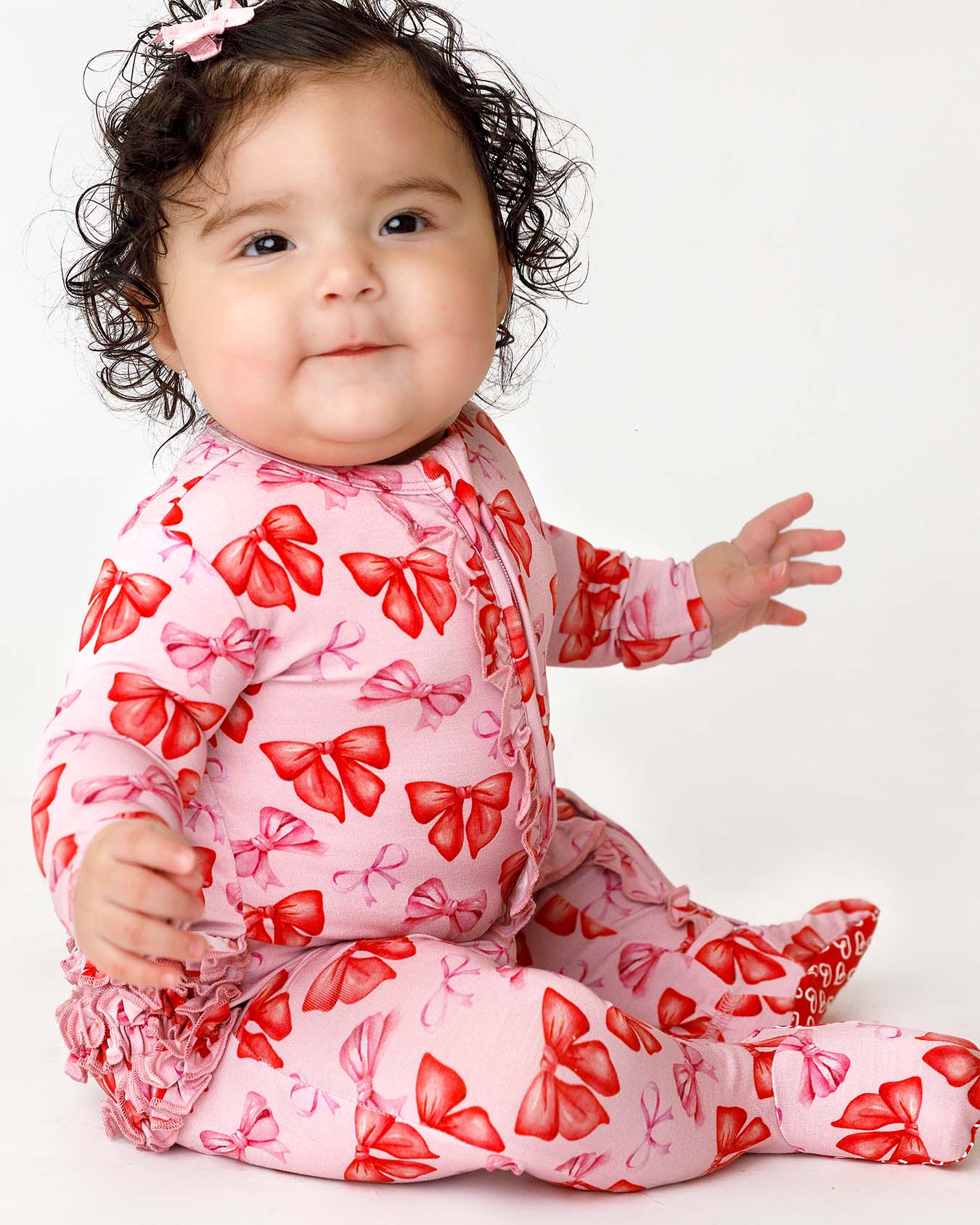 Lev Baby Ruffled Zip Footie / Bows (Catalina)