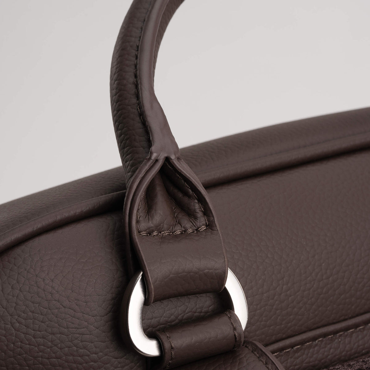 Nuna x BMW Essential Bag
