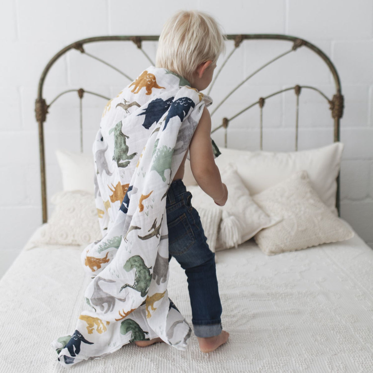Little Unicorn Cotton Muslin Swaddle / Dino Friends