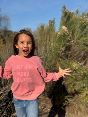 Vignette Emerson Sweatshirt / Just One More Chapter