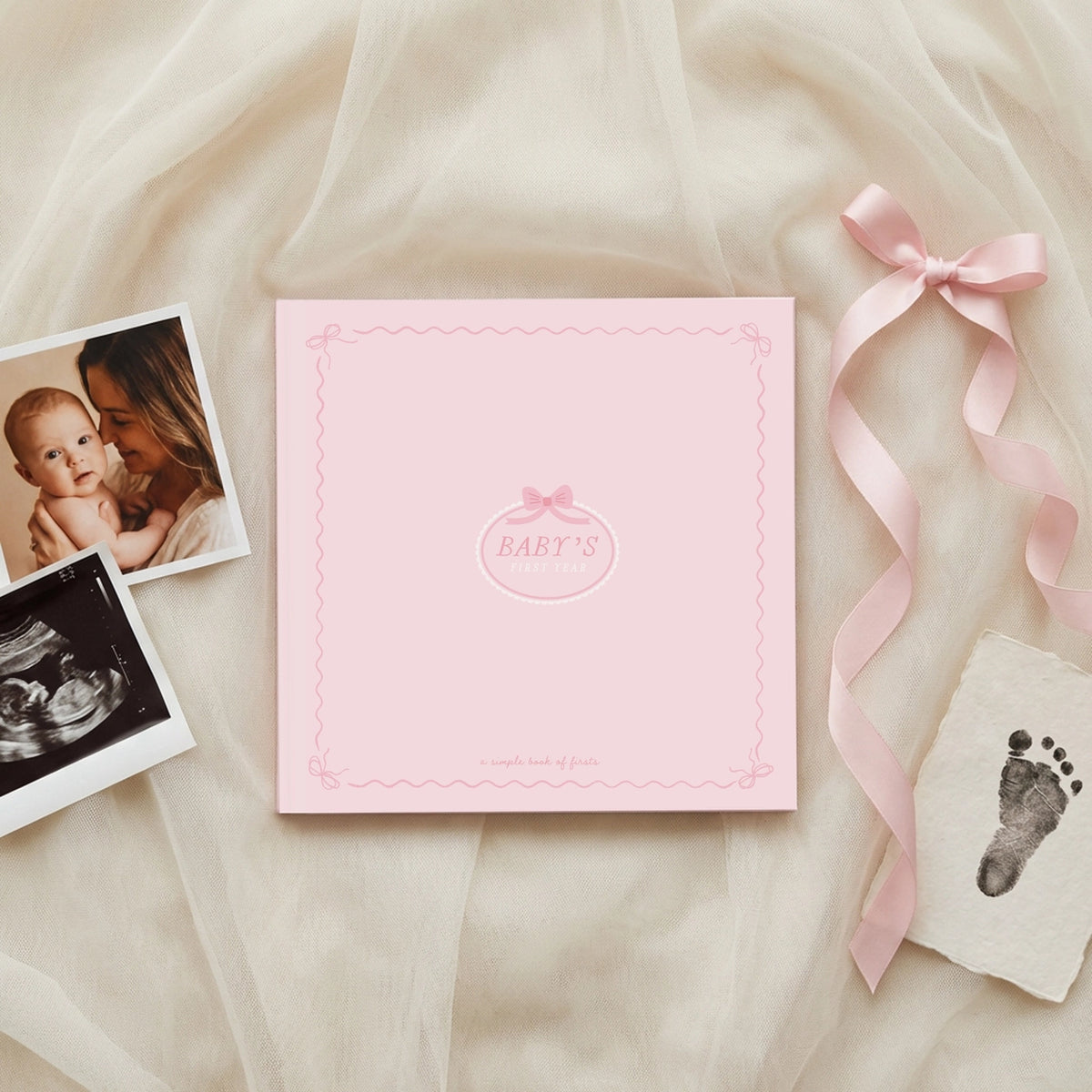 Lucy Darling Baby Memory Book / Bowkissed Blush
