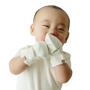 goumikids Bamboo Organic Cotton Stay-On Mitts / Cloud