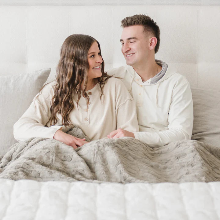 Saranoni Patterned Faux Fur Throw Blanket (50"x60")