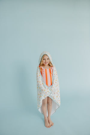 Copper Pearl Premium Knit Hooded Towel / Daisy