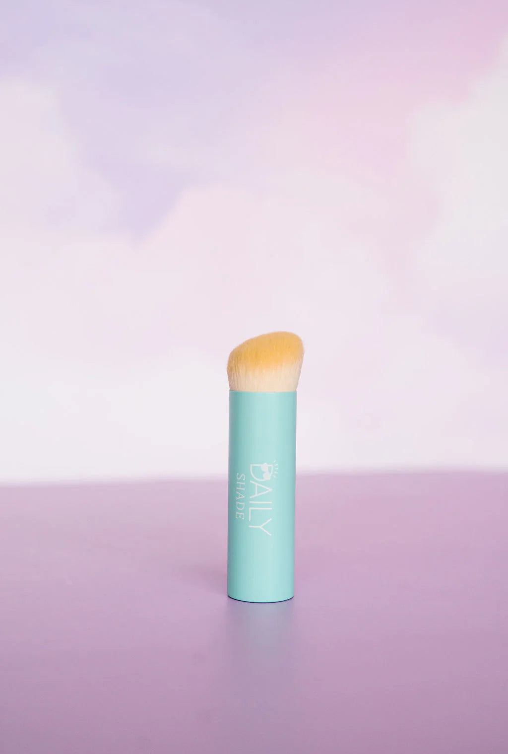 Babe Shade Sunscreen Brush
