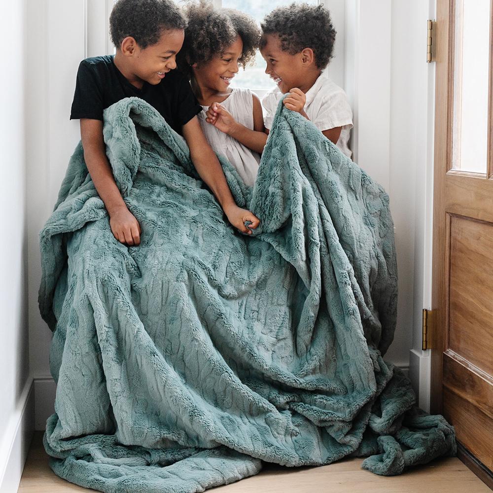 Saranoni Patterned Faux Fur XL Throw Blanket (60"x80")