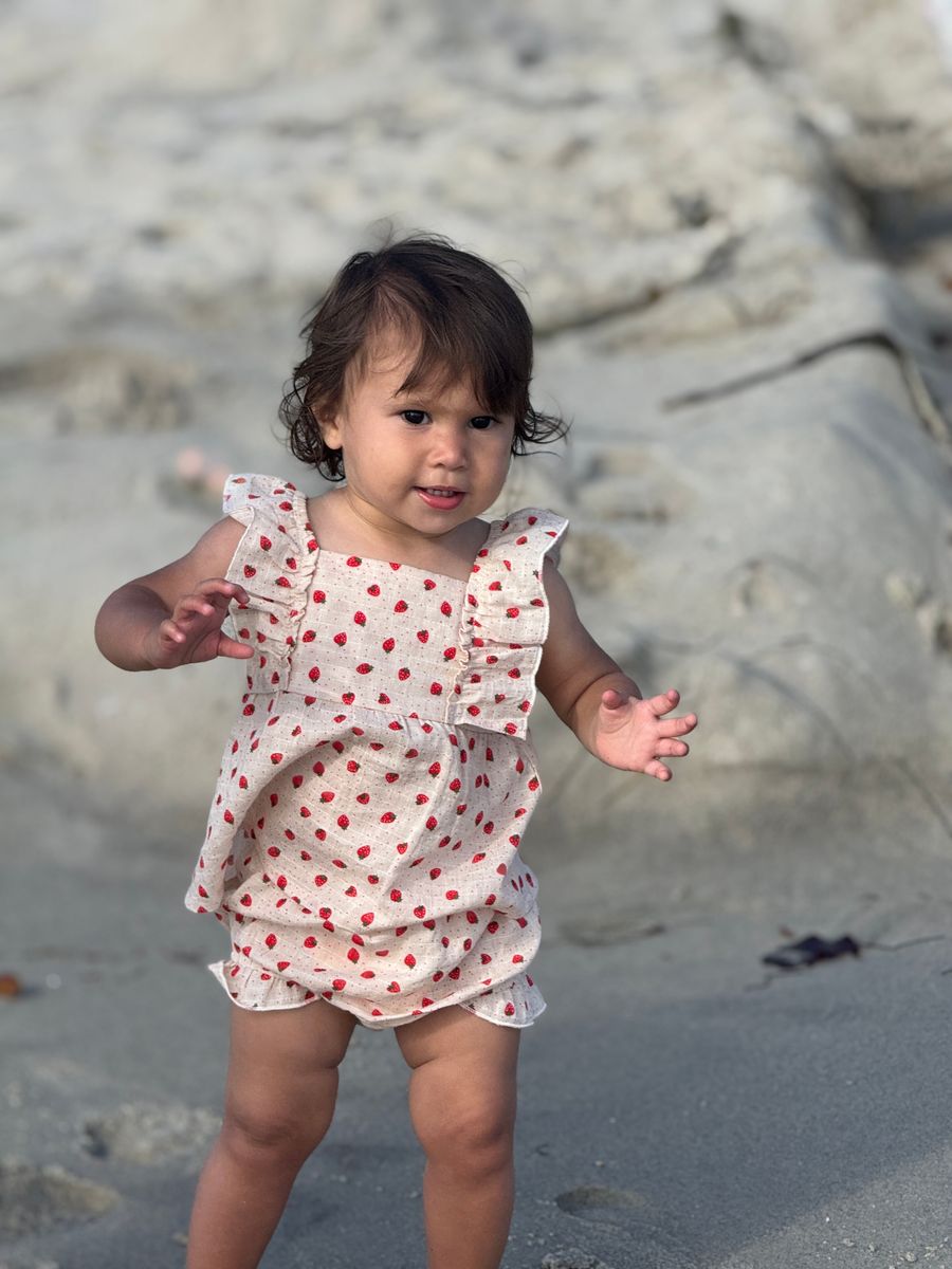 Vignette Ellie Tank & Bloomer Set / Oatmeal Strawberries