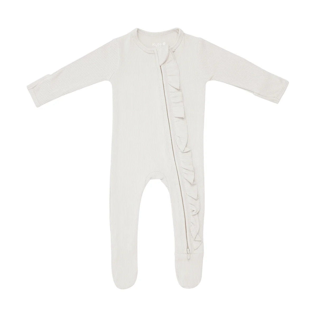 Kyte Baby Ribbed Ruffle Zippered Footie / Oat