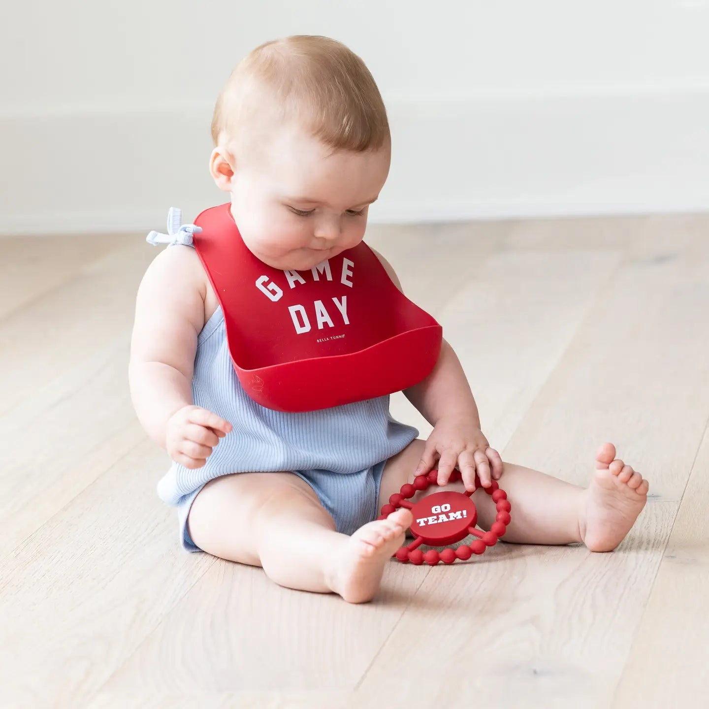 Bella Tunno Silicone Wonder Bib / GAME DAY