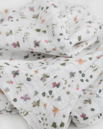 Little Unicorn Cotton Muslin Swaddle / Garden Bees