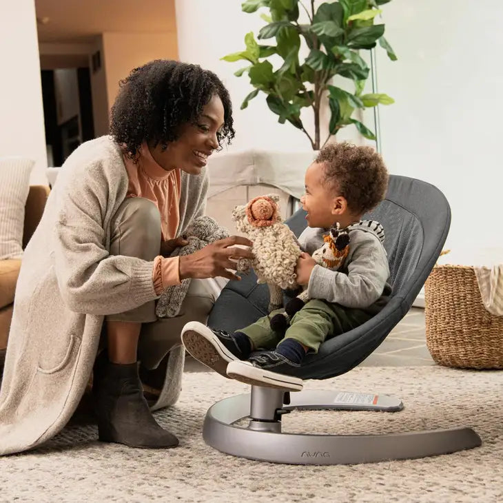 Nuna LEAF grow Baby Seat with Toy Bar