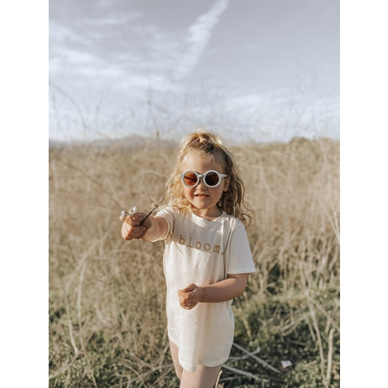 Round Retro Sunglasses / Sky Blue Matte