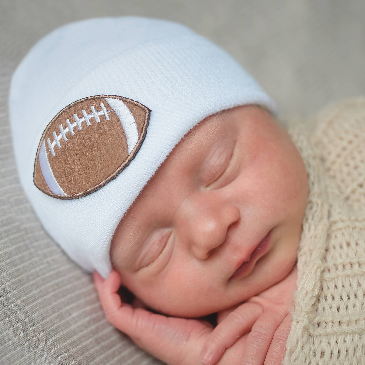 IlyBean Nursery Beanie / White with Football Patch