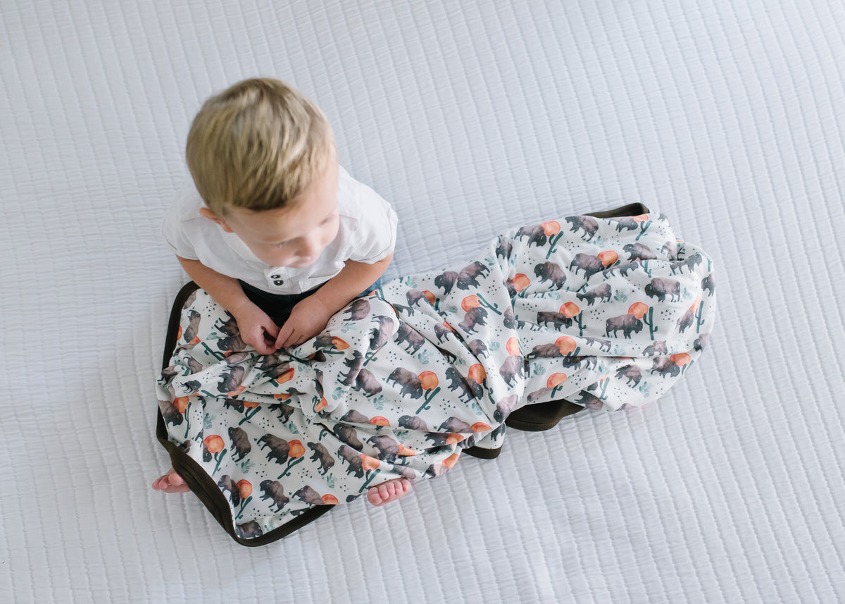 Copper Pearl Three-Layer Stretchy Quilt / Bison