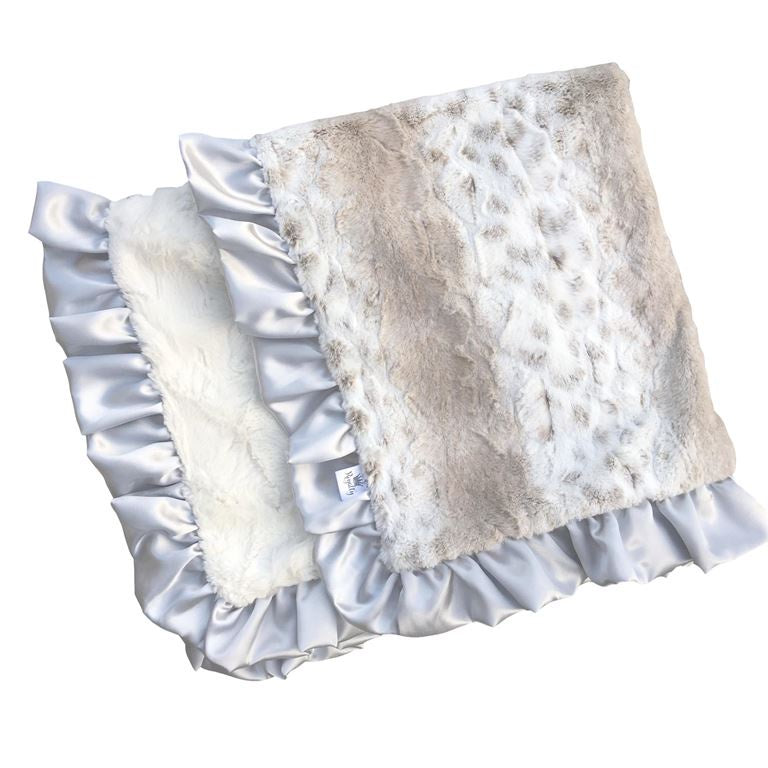 Rockin' Royalty Receiving Blanket (34"x 34") / Silver Snow Fox