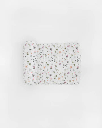 Little Unicorn Cotton Muslin Swaddle / Garden Bees