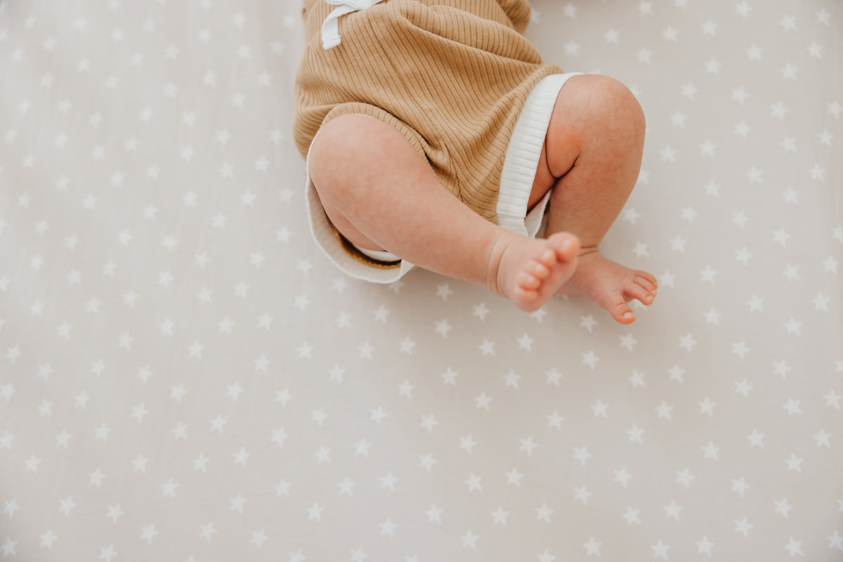 Copper Pearl Premium Knit Fitted Crib Sheet / Twinkle